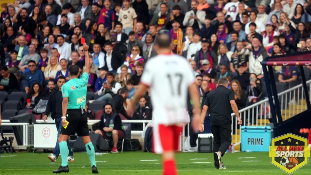 Flick Kena baru Kartu Merah, Laporta Kritik 1 Wasit